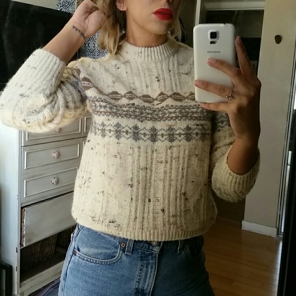 Vintage Sweaters - ⚘Vintage cream sweater